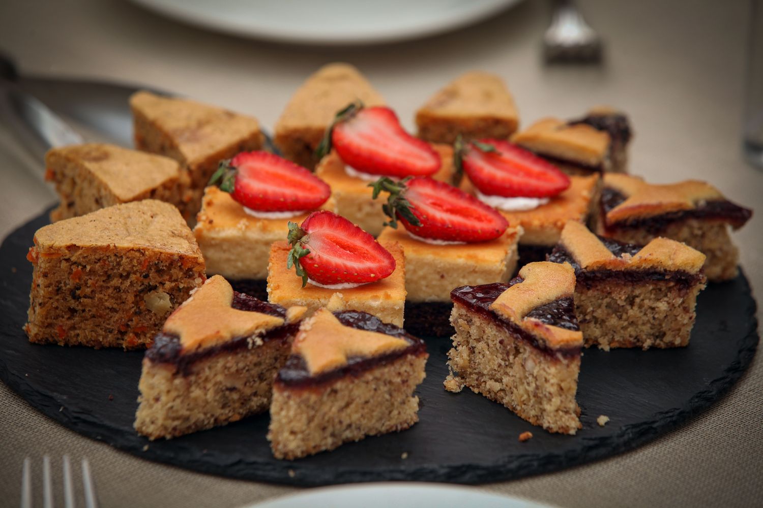 sweet cakes with strawberries